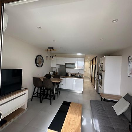 T2 Hyeres La Bergerie Vue Mer 50 M De La Plage Екстер'єр фото